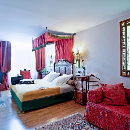 Renaissance 4*