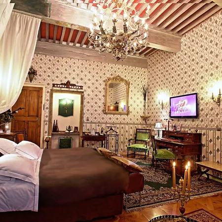 Renaissance 4*