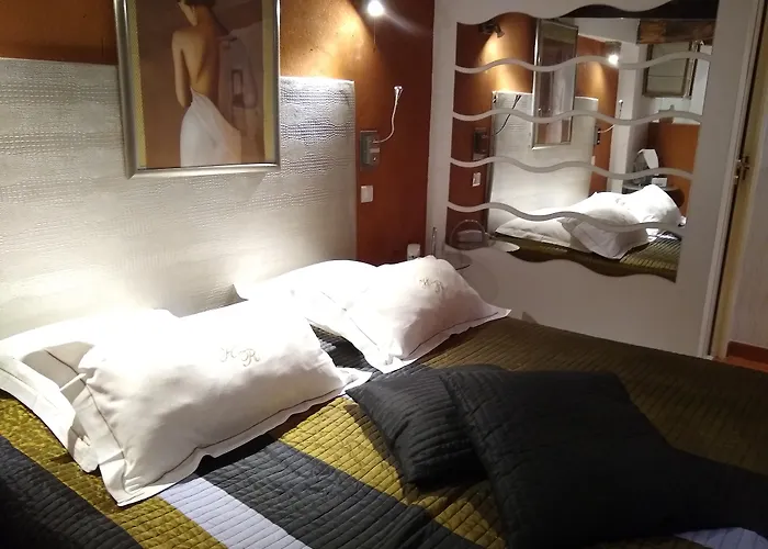 Renaissance Отель 4*