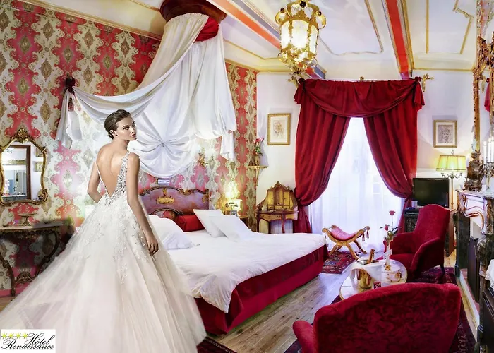 Renaissance Отель 4*