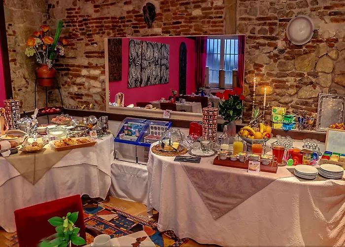 Renaissance Отель