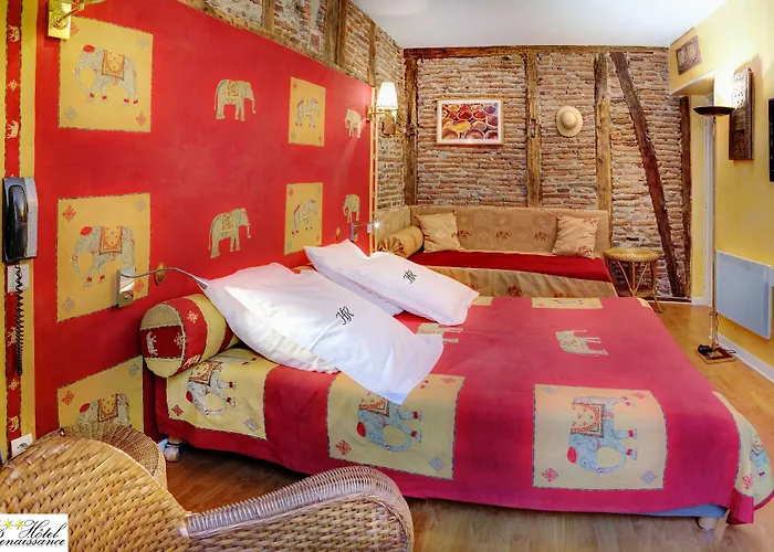 Отель Renaissance 4*