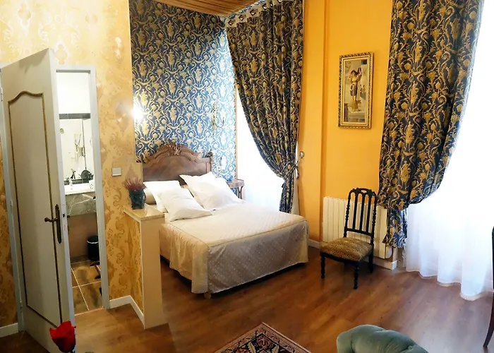 Renaissance Отель 4*