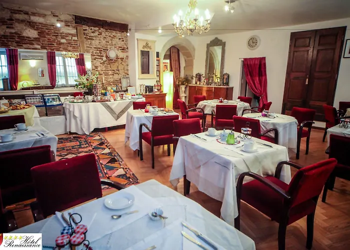 Renaissance Кастр