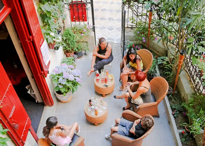 Renaissance 4* Кастр