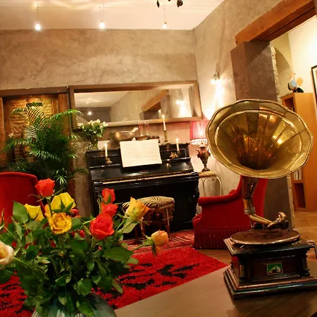 Hotel Renaissance
