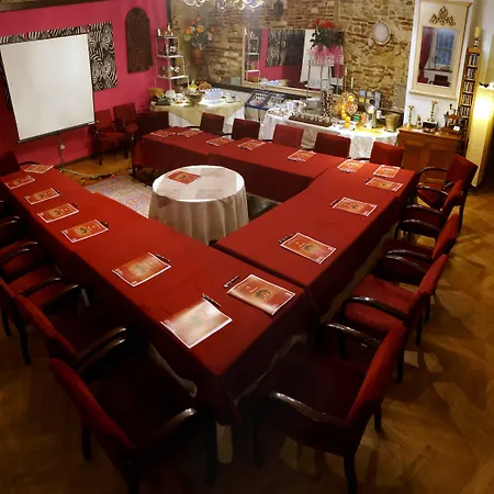 Renaissance 4*